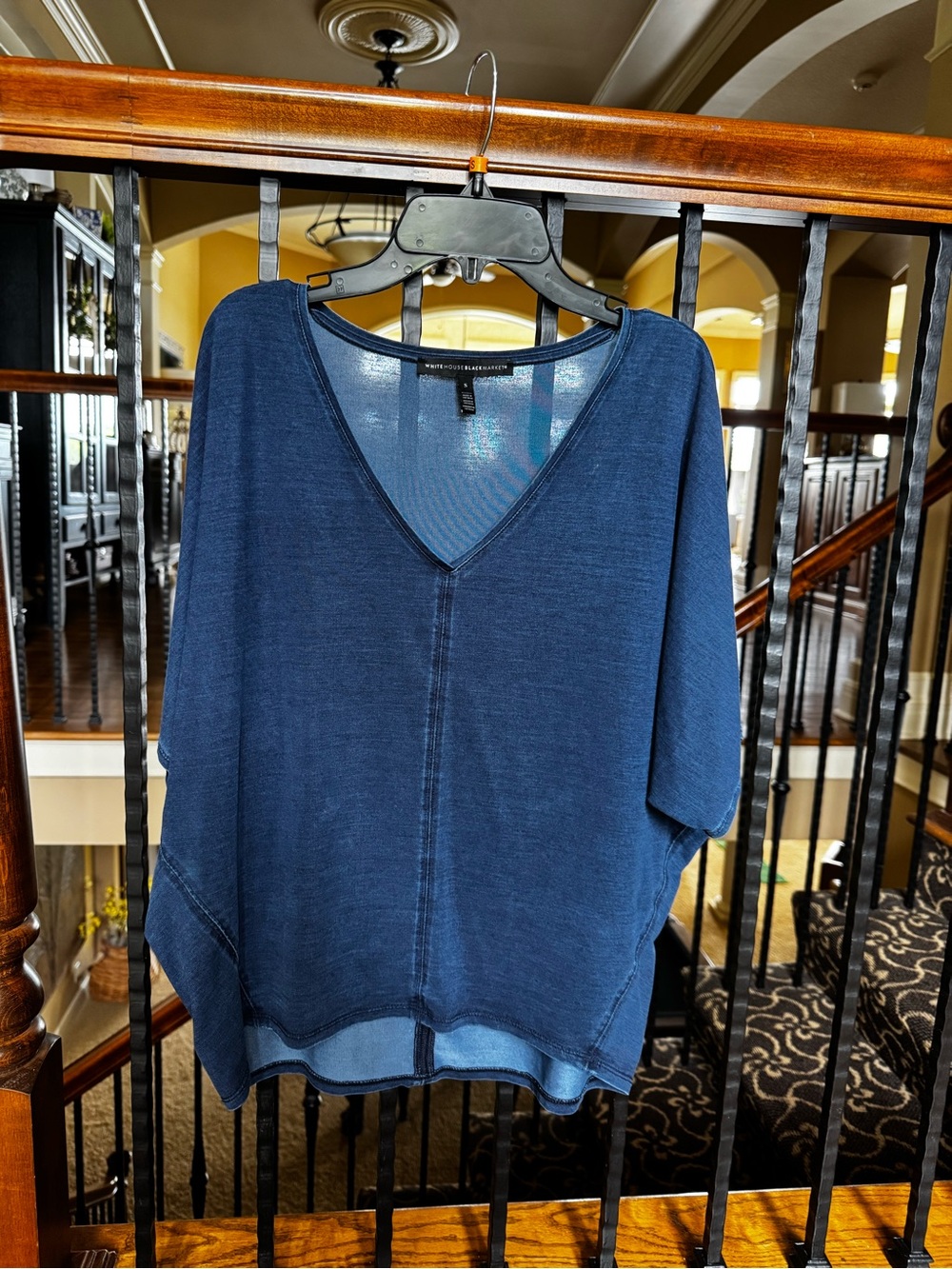 White House Black Market Navy V-Neck Lightweight Top